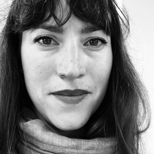 Sara Wright Photo 7