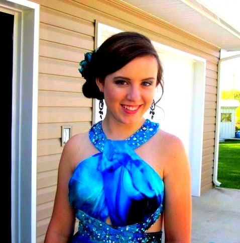 Kristen Whitaker Photo 41