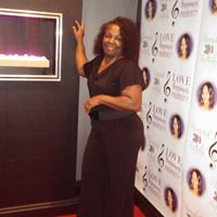 Linda Holmes Photo 29