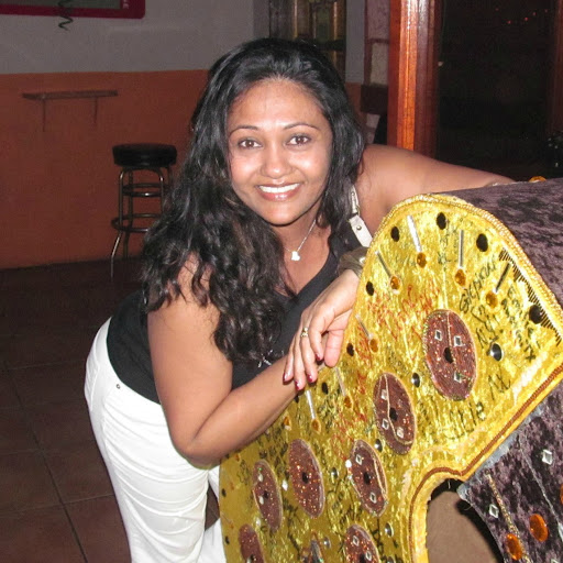 Sharon Etwaroo Photo 3