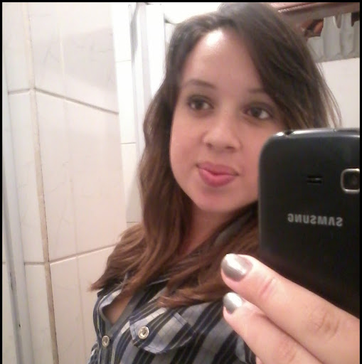 Evelyn Guimaraes Photo 1