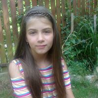 Amanda Nagy Photo 17