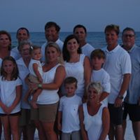 Diane Holland Photo 28