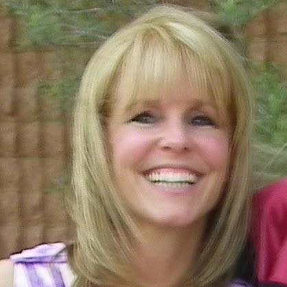 Jennifer Staples Photo 14