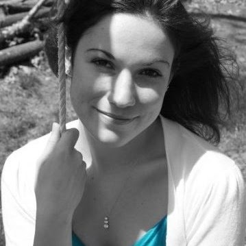 Sara Field Photo 16
