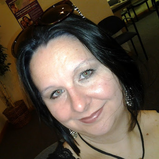 Amanda Head Photo 18