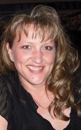 Lisa Green Photo 27