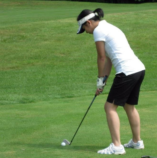 Christie Leonard Photo 11