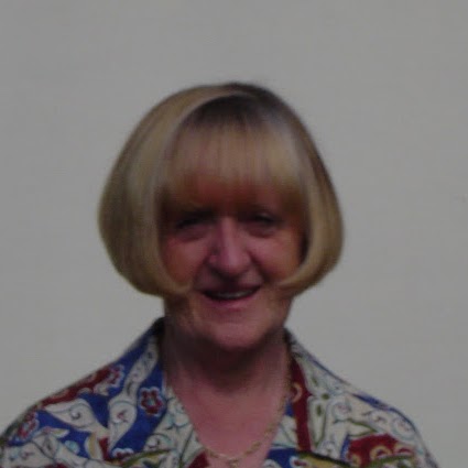 Helen Snow Photo 15