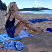 Holly Regan Photo 19