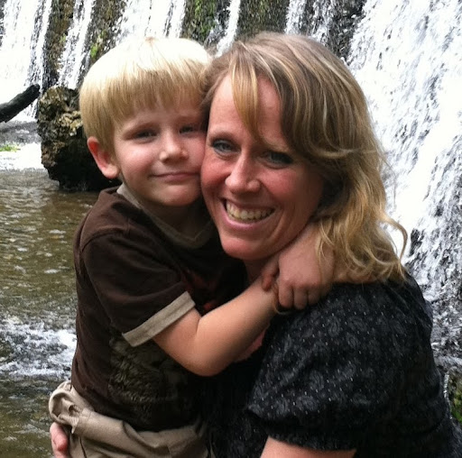 Renee Roberts Photo 33