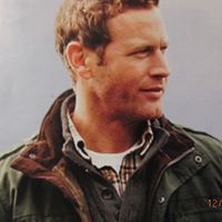 Robert Macklin Photo 42