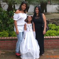Lucy Lozano Photo 16