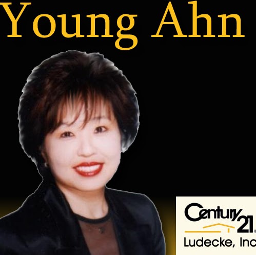 Young Ahn Photo 22