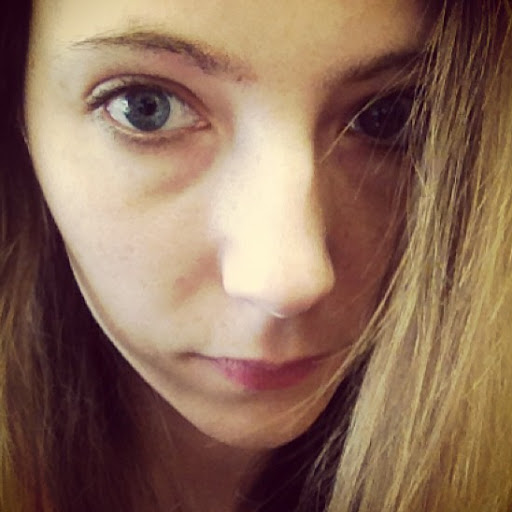 Rebecca Hellmann Photo 7
