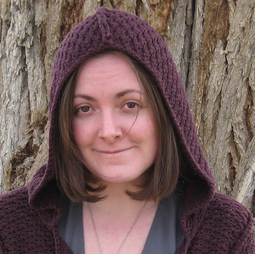 Lisa Graves Photo 27