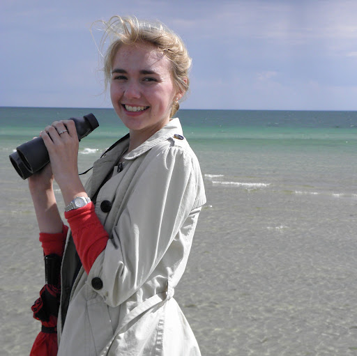 Holly Regan Photo 21