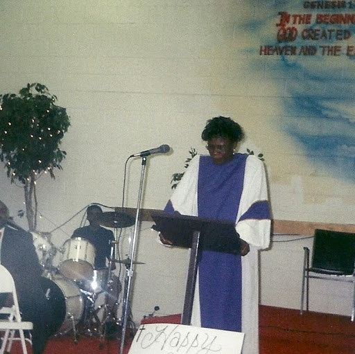Lillian Brown Photo 20