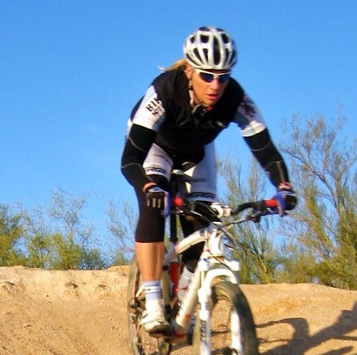 Michelle Lambert Photo 33