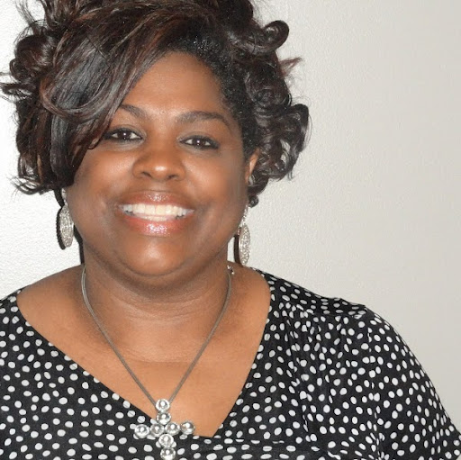 Gail Williams Photo 16