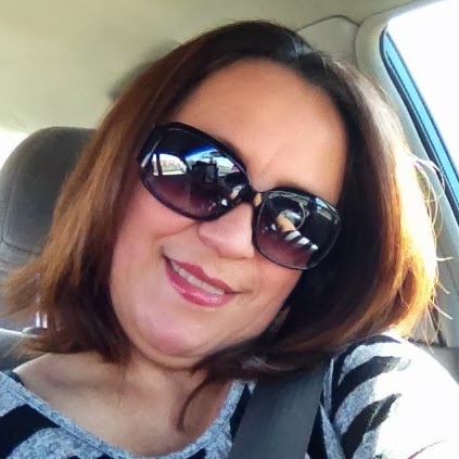 Aida Santiago Photo 32