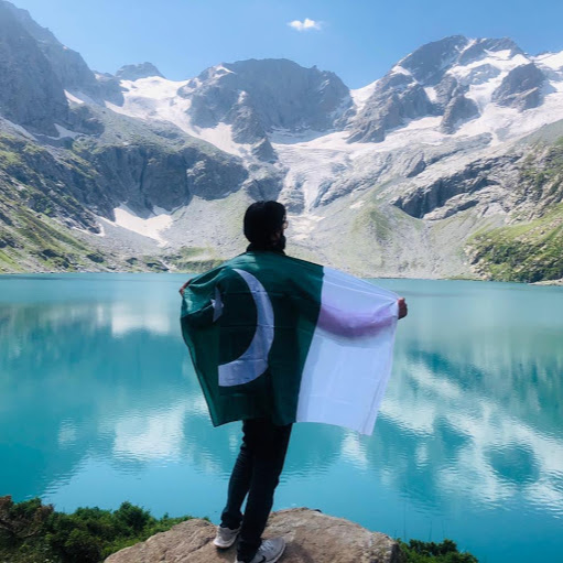 Adnan Khan Photo 20