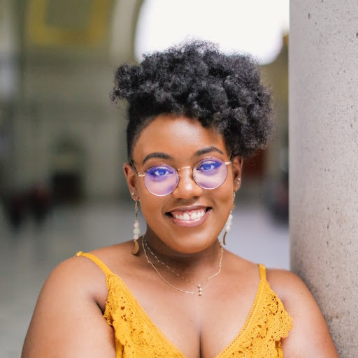 Leah Jackson Photo 35