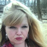 Elizabeth Summers Photo 37