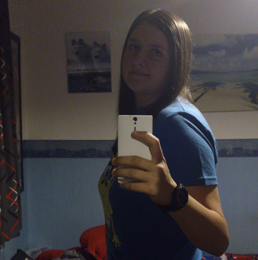 Laura Anderson Photo 56