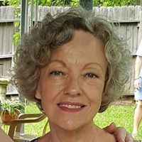 Elizabeth Conner Photo 34