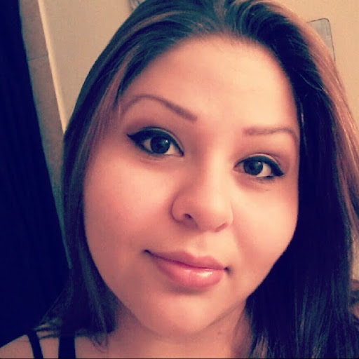 Cynthia Alvarez Photo 27