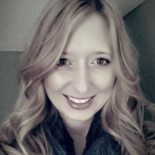 Christina Powell Photo 16