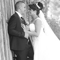 Julie Azar Photo 7