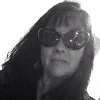 Jenny Walker Photo 19
