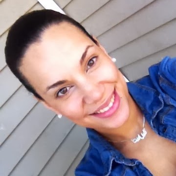 Elizabeth Quinonez Photo 10