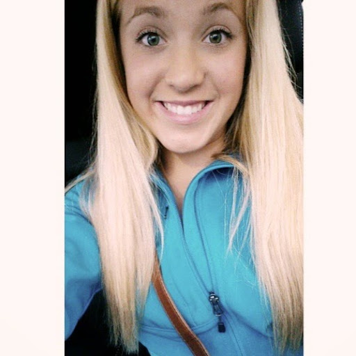 Samantha Carlson Photo 21