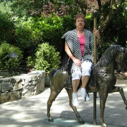 Joan Robinson Photo 32