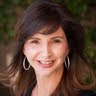 Yolanda Hall Photo 32