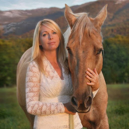 Lisa Lawson Photo 23