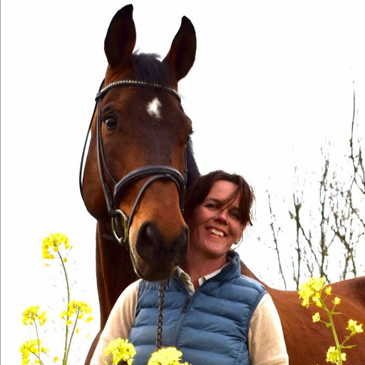 Ellen Stuart Photo 15