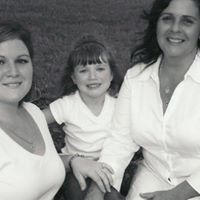 Debra Coats Photo 20