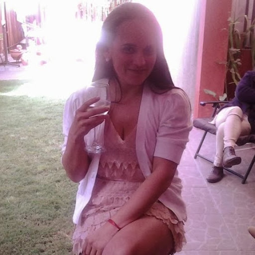 Andrea Vergara Photo 15