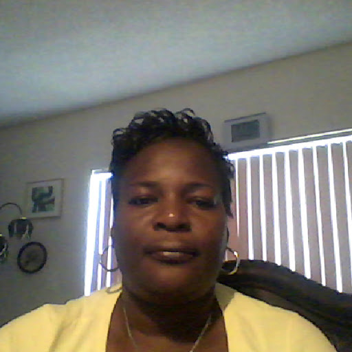 Carla Richards Photo 24