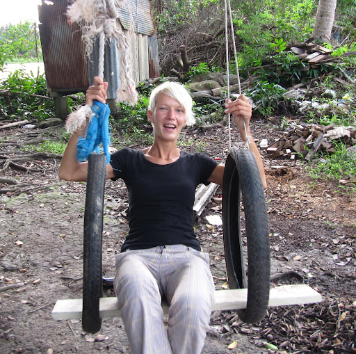 Kathleen Mueller Photo 33