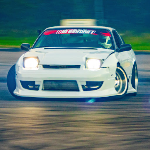 Lucas Jones Photo 21