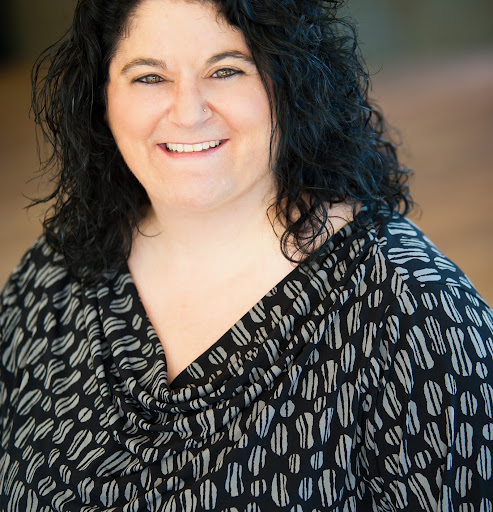 Elizabeth Schroeder Photo 20