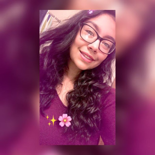 Julia Torres Photo 12