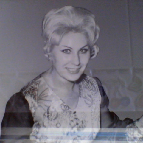 Carmen Estevez Photo 14