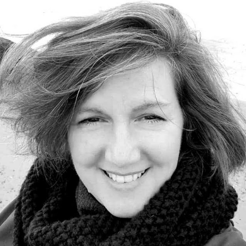 Lisa Pellegrino Photo 18