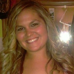 Kristen Howell Photo 12